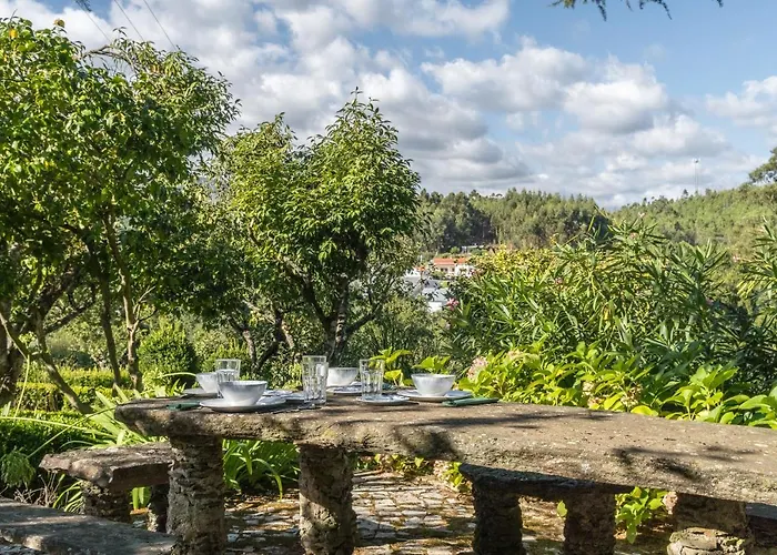 Casa Fundeira - Quinta Dos Esconhais Alojamento de Turismo Rural *