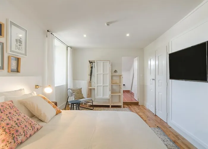 Casa Fundeira - Quinta Dos Esconhais Alojamento de Turismo Rural Castanheira de Pera